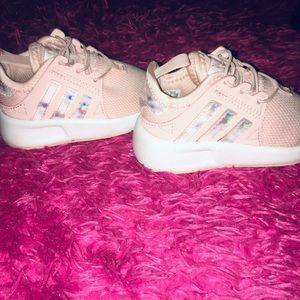 Baby Pink ADIDAS 💖